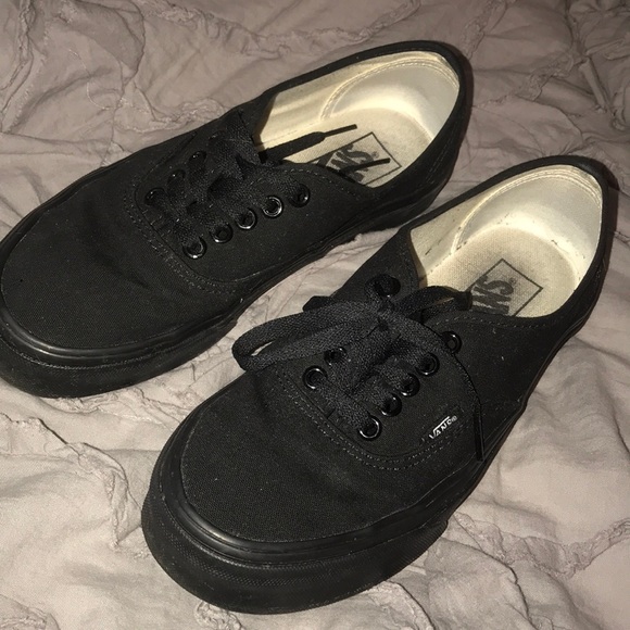 VANS - Picture 4 of 4